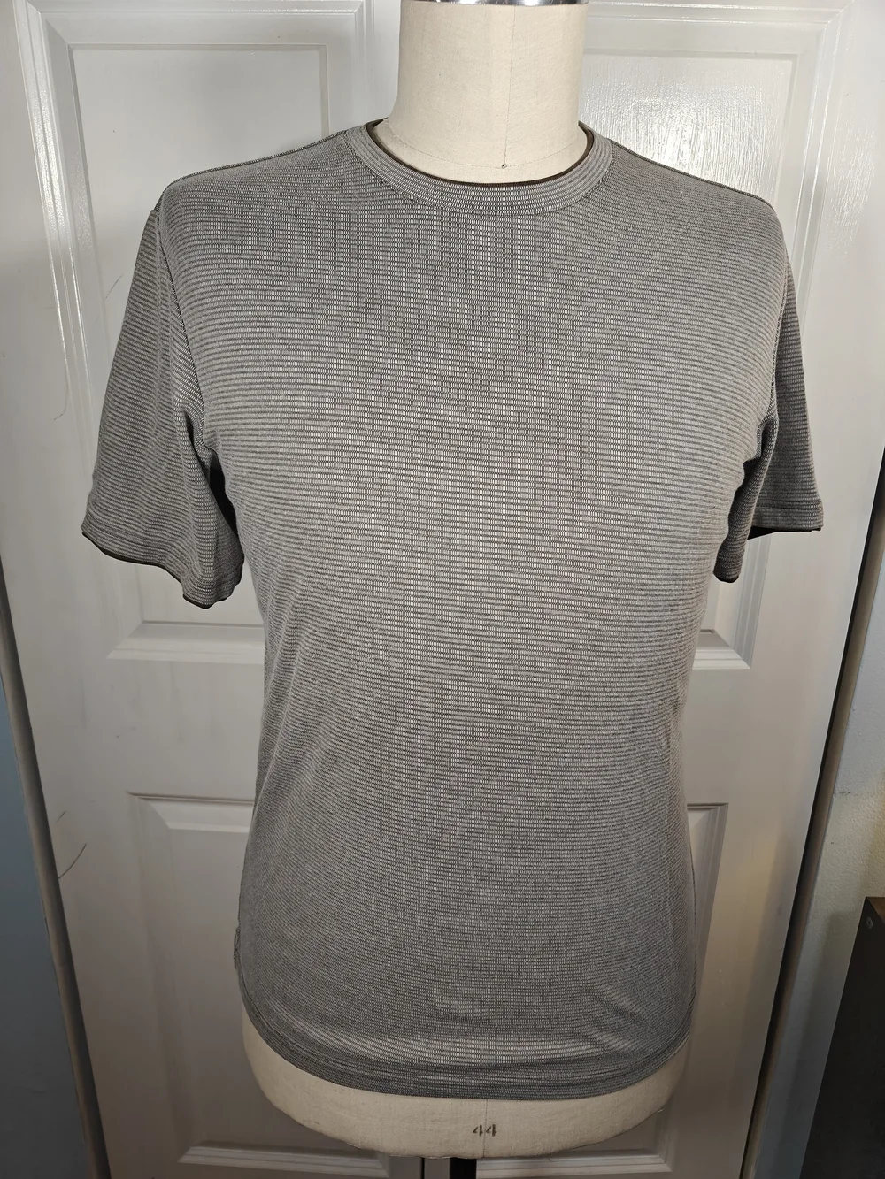 David Taylor Mens Medium Brown Cream Micro Stripe Textured Knit T-Shirt